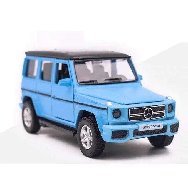 Geburtstagsgeschenke Jungenspielzeug AMG C63 S Coupé Simulation Exquisite Druckguss-Spielzeugfahrzeuge RMZ Stadtauto-Styling 1:36 Legierungsmodell