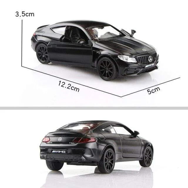 Geburtstagsgeschenke Jungenspielzeug AMG C63 S Coupé Simulation Exquisite Druckguss-Spielzeugfahrzeuge RMZ Stadtauto-Styling 1:36 Legierungsmodell