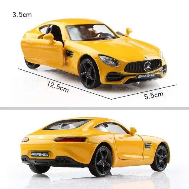 Geburtstagsgeschenke Jungenspielzeug AMG C63 S Coupé Simulation Exquisite Druckguss-Spielzeugfahrzeuge RMZ Stadtauto-Styling 1:36 Legierungsmodell