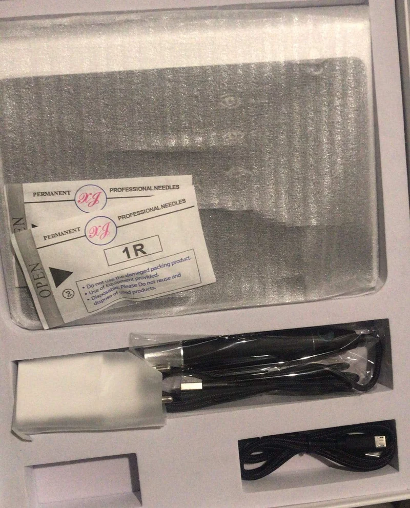 Touchscreen-Akku US / EU-Stecker Permanent Make-up-Maschinen-Kit Augenbrauen-Lippen-Eyeliner-Maschine mit 2 Patronennadeln