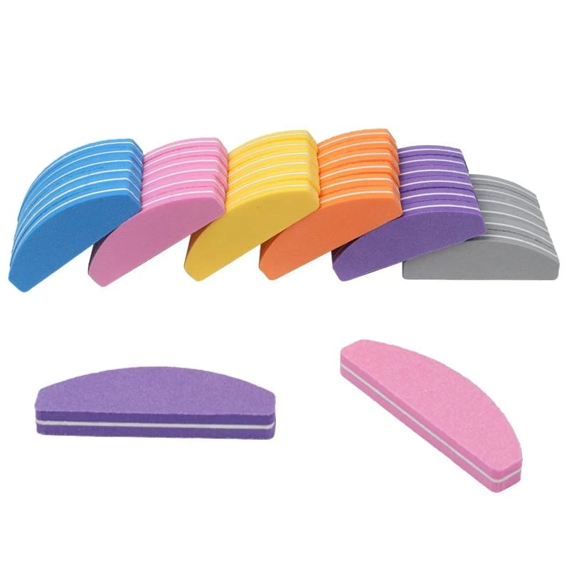 50 Stücke Mini Nagelfeilen Schwamm mehrfarbig Nagelpuffer 100/180 Halbmond Schleifpapier Polierer Maniküre Glitter Salon Nail art Werkzeuge