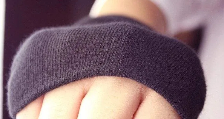Anime Tokyo Ghoul Kaneki Ken Cosplay Handschuhe Frauen Männer Baumwolle Stricken Warme Halbfinger Handschuh Handgelenk Fäustlinge Neue
