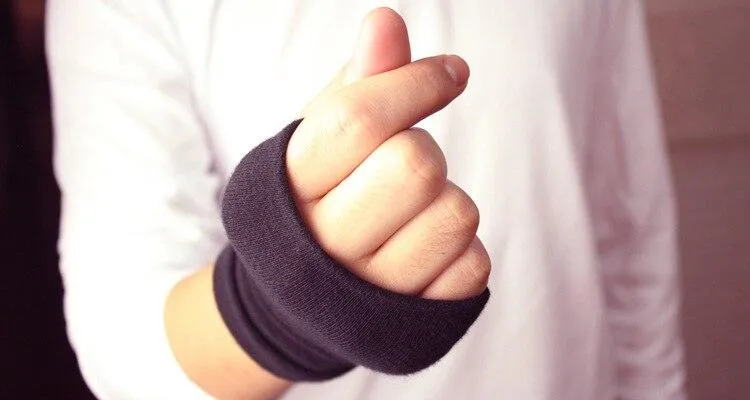 Anime Tokyo Ghoul Kaneki Ken Cosplay Handschuhe Frauen Männer Baumwolle Stricken Warme Halbfinger Handschuh Handgelenk Fäustlinge Neue