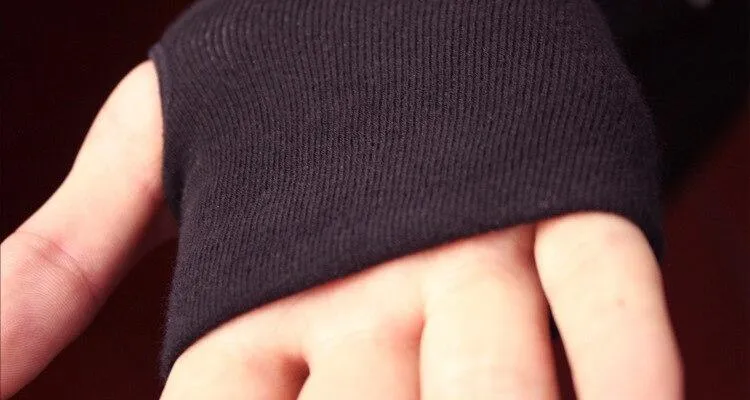 Anime Tokyo Ghoul Kaneki Ken Cosplay Handschuhe Frauen Männer Baumwolle Stricken Warme Halbfinger Handschuh Handgelenk Fäustlinge Neue