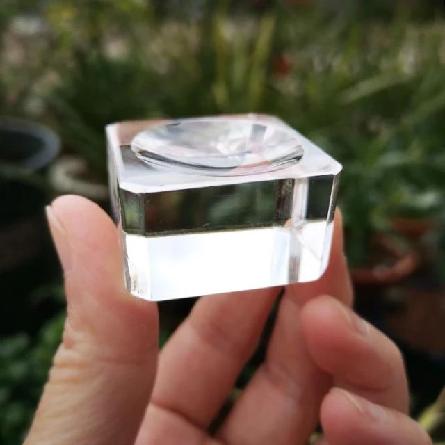 10 Stück transparentes Glas, quadratisches Grübchen, Kristallkugel, Display-Basis, Tischhalter, Ständer, Heimdekoration, Ornamente, Party-Geschenk, Briefbeschwerer