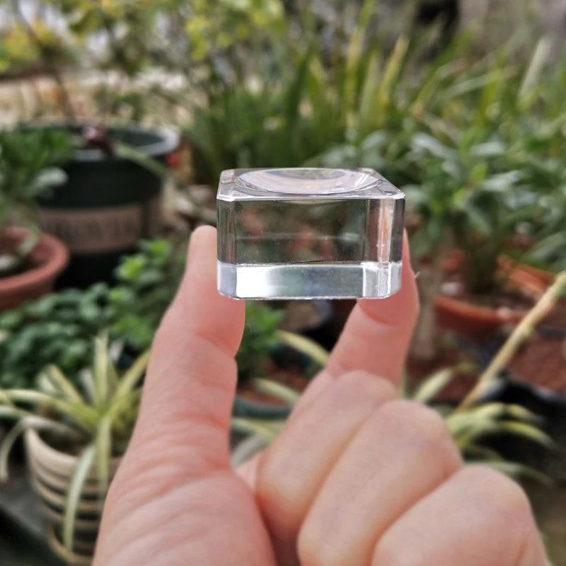 10 Stück transparentes Glas, quadratisches Grübchen, Kristallkugel, Display-Basis, Tischhalter, Ständer, Heimdekoration, Ornamente, Party-Geschenk, Briefbeschwerer