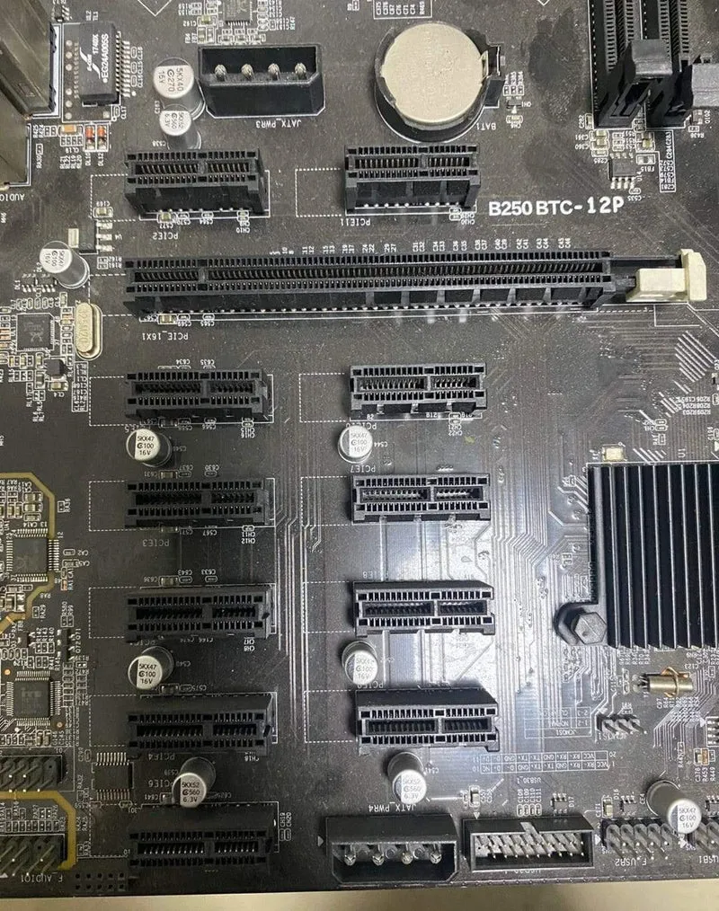 Verwendetes TB250-BTC PRO Motherboard DDR4 LGA 1151 B250-BTC 12GPU 12PCIE B250 Mining Machine Motherboard