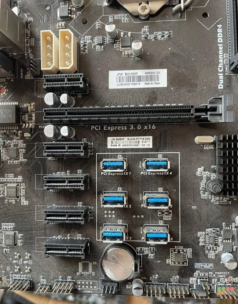 Verwendetes TB250-BTC PRO Motherboard DDR4 LGA 1151 B250-BTC 12GPU 12PCIE B250 Mining Machine Motherboard