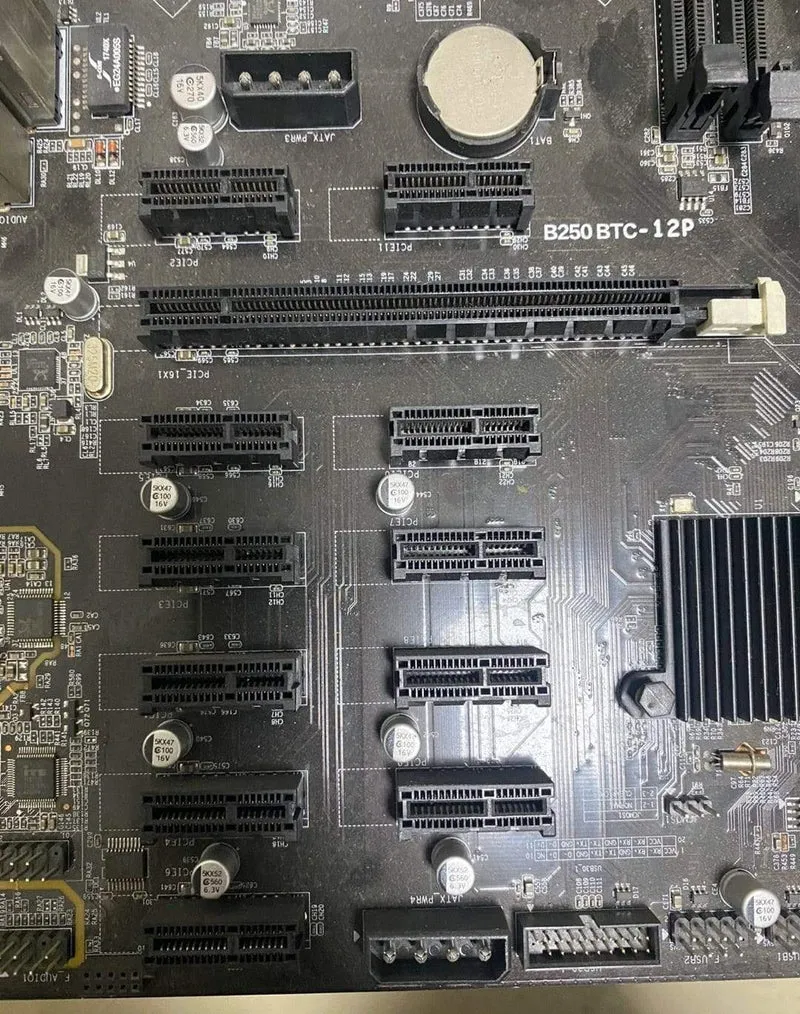 Verwendetes TB250-BTC PRO Motherboard DDR4 LGA 1151 B250-BTC 12GPU 12PCIE B250 Mining Machine Motherboard