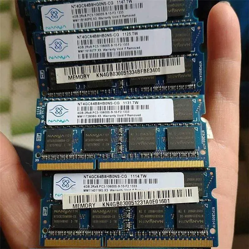 Laptop-RAMs Nanya DDR3 RAMS 4 GB 2RX8 1333 MHz PC3-10600S 204-poliger tragbarer Gerätespeicher 1 Stück