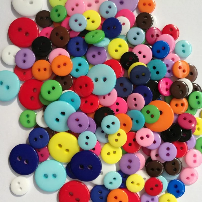 100 Stück 9mm / 10mm / 15mm Harz 2-Loch-Nähknopf Scrapbooking Verschönerung Dekorative Knopfbekleidung Nähzubehör