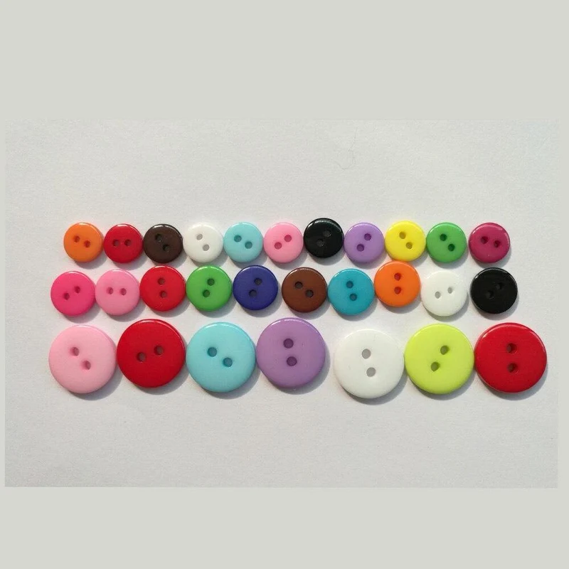 100 Stück 9mm / 10mm / 15mm Harz 2-Loch-Nähknopf Scrapbooking Verschönerung Dekorative Knopfbekleidung Nähzubehör