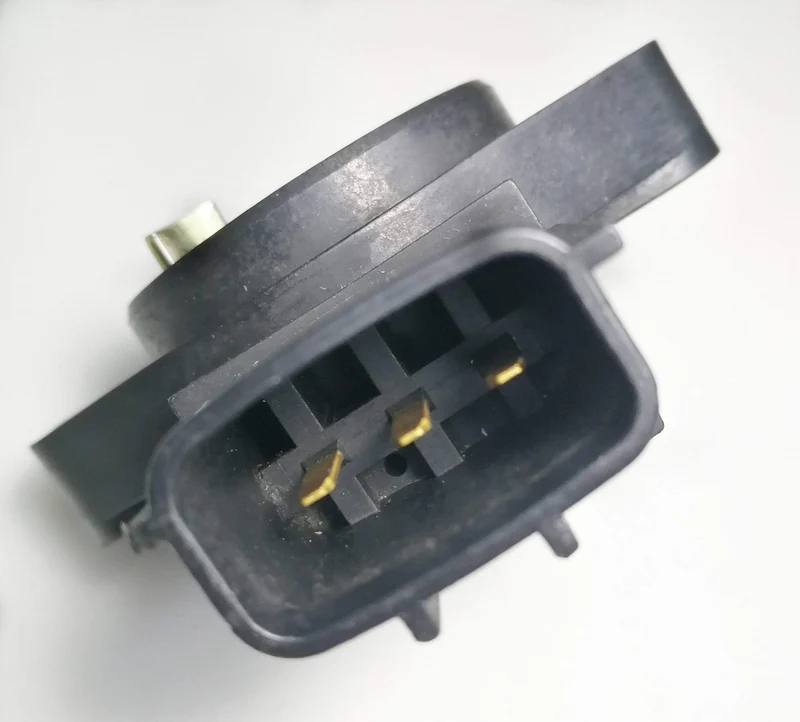 SERA48305 2262031U01 TPS Drosselklappensensor SERA483-05 22620-31U01