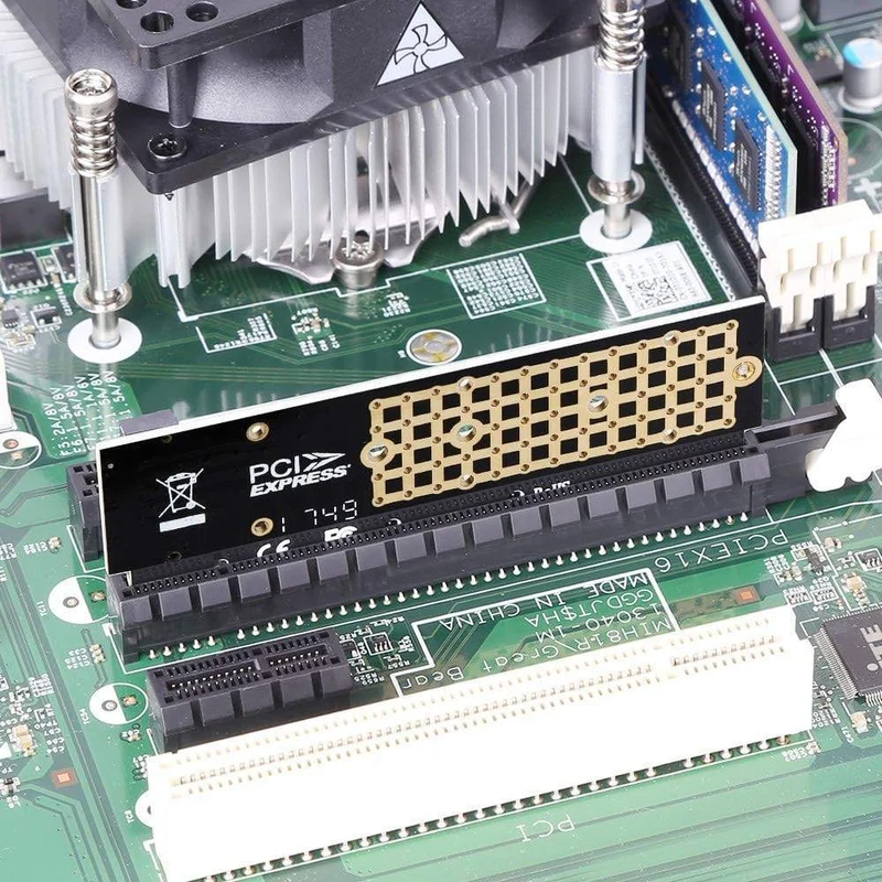 M.2 NVMe-Adapter SSD auf PCIe-Karte M2 Key M-Treiber mit Silikon-Kühlpad Festplattenadapter-Unterstützung PCIe x4x8x16-Steckplatz