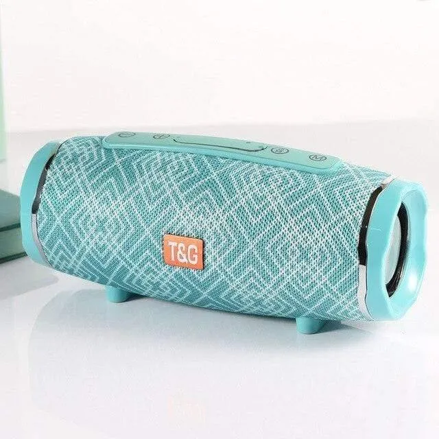 Tragbare Bluetooth Lautsprecher Im Freien Wasserdichte Stereo Spalte Drahtlose Lautsprecher Mit Mic FM Radio MP3 Bass Sound Box Dropshipping