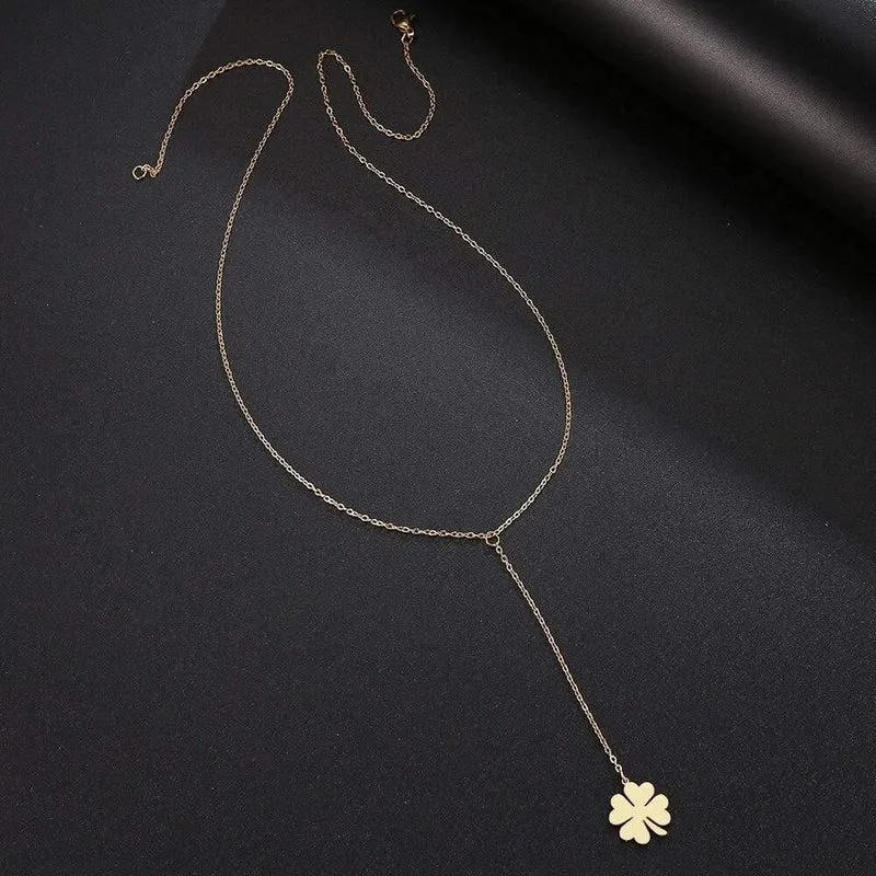 Mode Klee Anhänger Gold für Frauen Metallkette Halskette Party Charm Edelstahl Schmuck Zubehör Geschenke
