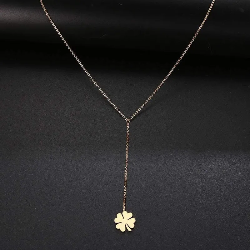 Mode Klee Anhänger Gold für Frauen Metallkette Halskette Party Charm Edelstahl Schmuck Zubehör Geschenke