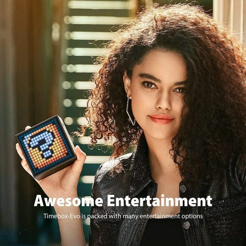 Timebox Evo Bluetooth tragbarer Lautsprecher mit programmierbarem LED-Display für Uhrzeitalarm für Pixel Art Creation Einzigartiges Geschenk
