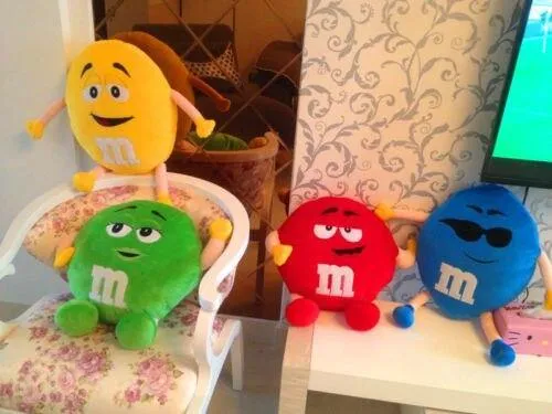 Candice Guo! Plüschtier Gefüllte Puppe Lustige Ausdrücke M & Ms Schokoladenknöpfe Bohnenkissen Kreatives Geburtstags-Weihnachtsgeschenk 1St