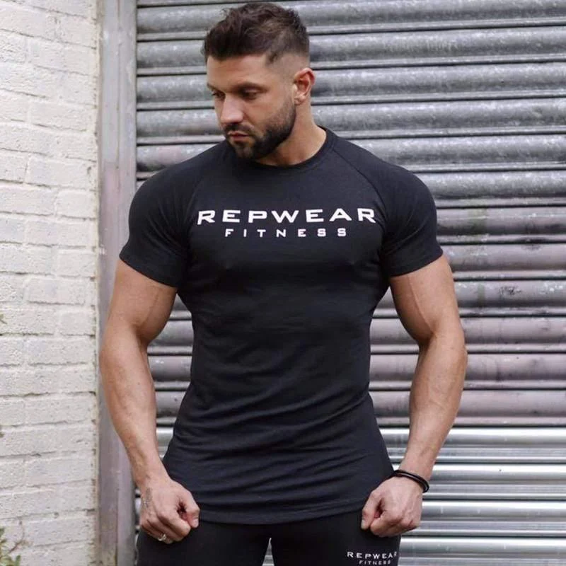 Männer Kurzarm Baumwolle T-Shirt Turnhallen Fitness Bodybuilding T-Shirt Männlich Sommer New Casual Fashion Slim Tees Tops Markenkleidung