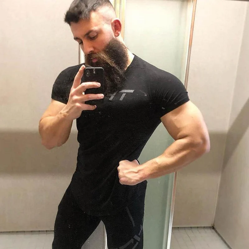 Lässiges T-Shirt mit Baumwolldruck Herren-Fitness-T-Shirt Armee-Grün Männliches Bodybuilding-Training Dünnes T-Shirt Tops Sommerkleidung