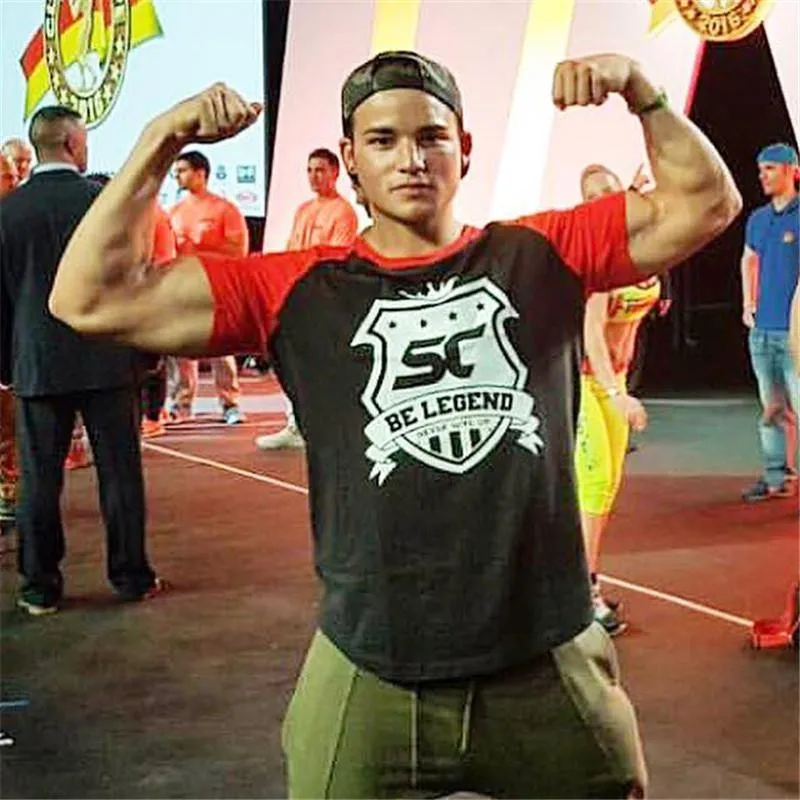 Männer Fitness Bodybuilding Baumwolle T-shirt Fitnessstudios Workout Dünne Patchwork T Shirt Sommer Männlichen Casual Fashion Print T Tops Kleidung
