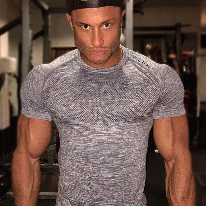 Kompression Schnelltrocknende Hemden Herren Turnhallen Fitness T-Shirt Superelastic Skinny T-Shirt Tops Sommer Jogger Crossfit Markenkleidung