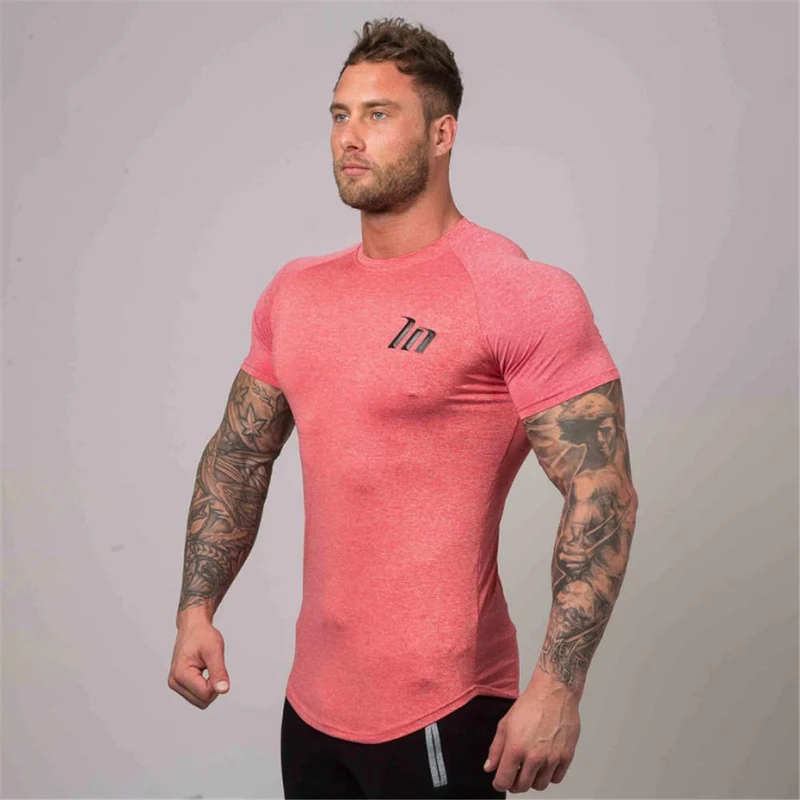 Superelastic Quick Dry T-Shirt Herren Turnhallen Fitness Bodybuilding T-Shirt Skinny T-Shirt Tops Männliche Jogger Workout Brand Kleidung
