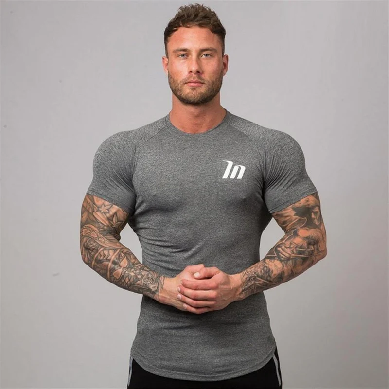 Superelastic Schnelltrocknendes T-Shirt Herren Fitness Fitness Bodybuilding T-Shirt Skinny T-Shirt Tops Sommer Männlich Jogger Workout Kleidung