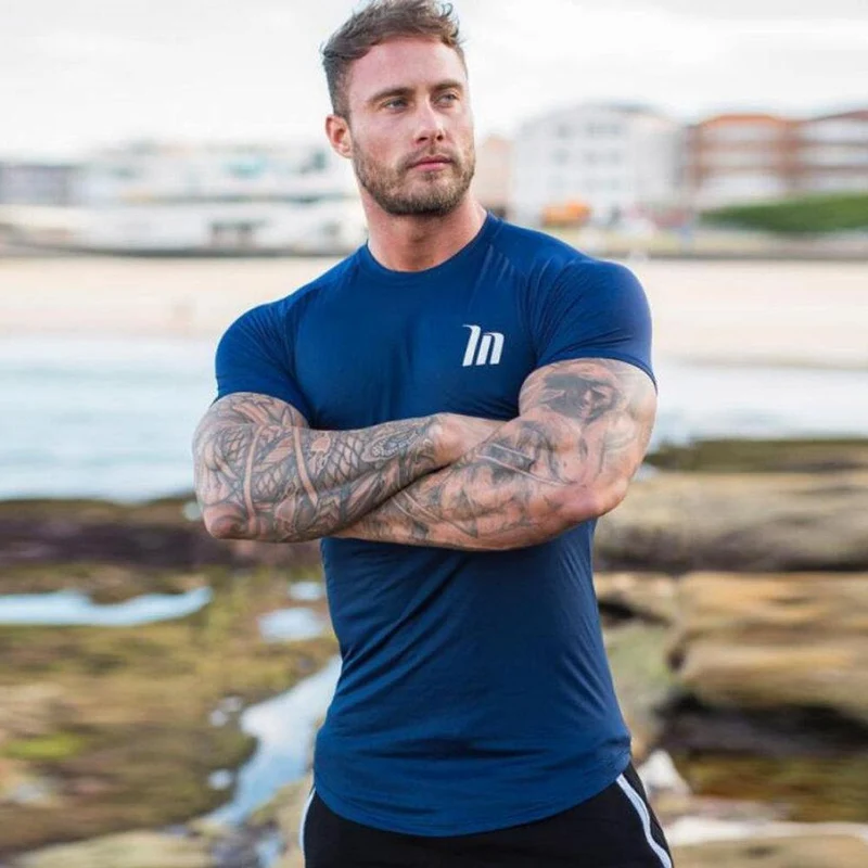 Superelastic Schnelltrocknendes T-Shirt Herren Fitness Fitness Bodybuilding T-Shirt Skinny T-Shirt Tops Sommer Männlich Jogger Workout Kleidung