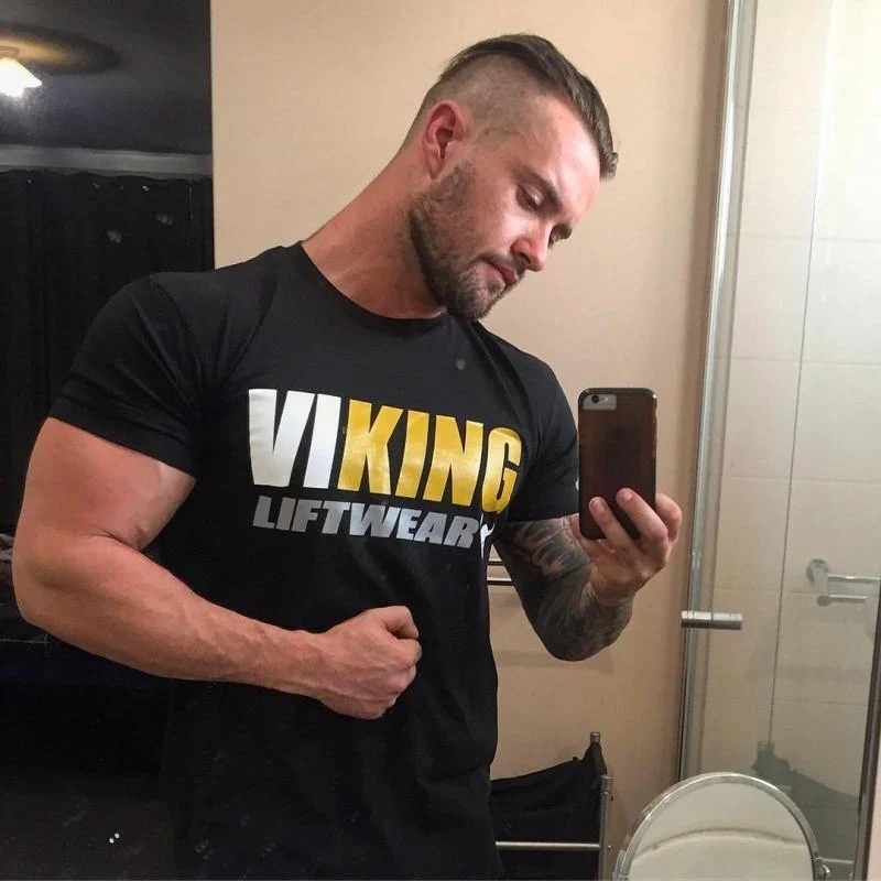 Männer Turnhallen Fitness Bodybuilding T-shirt kurzarm Gedruckt Baumwolle t-shirt Lässige Mode Schwarz T Tops Marke Kleidung