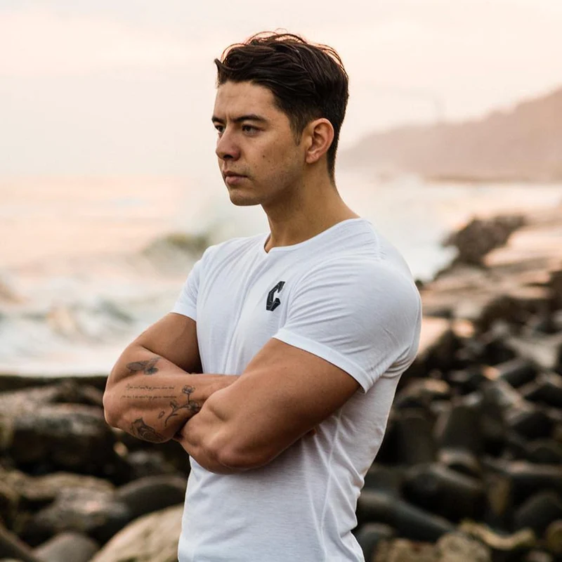 Männer Casual Baumwolle Dünne T-shirt Turnhallen Fitness Bodybuilding Workout Kurzarm T-shirt Tops Männlich Crossfit Kleidung