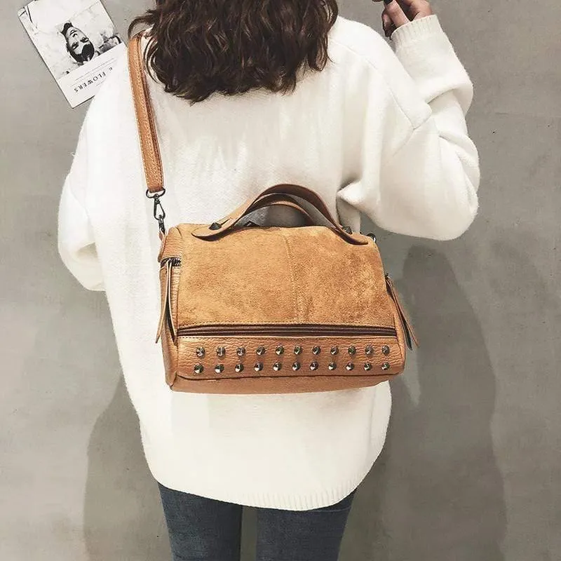 Mode Frauen Top-griff Taschen mit Nieten Kleine Vintage Motorrad Tragetaschen Sac 2019 Hohe Qualität Leder Weibliche Schulter tasche