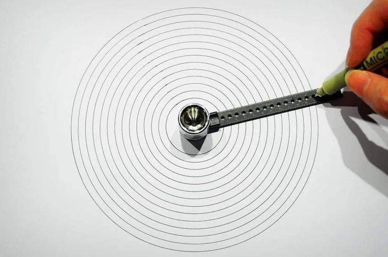 Design Tool Mini Compass Protractor Combo-Circles Zeichnen Sie das vielseitigste und tragbarste Werkzeug