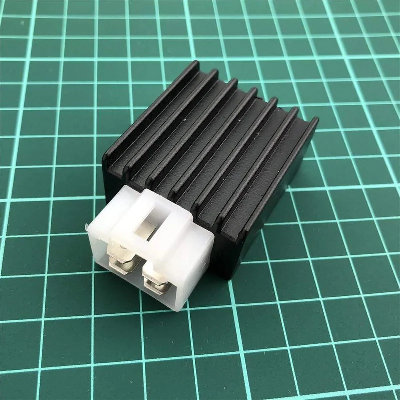 Universal Motorrad Spannungsstabilisator Motorrad 12V Spannungsregler Stromgleichrichter ATV Roller 4 pin AVR Autostabilisator