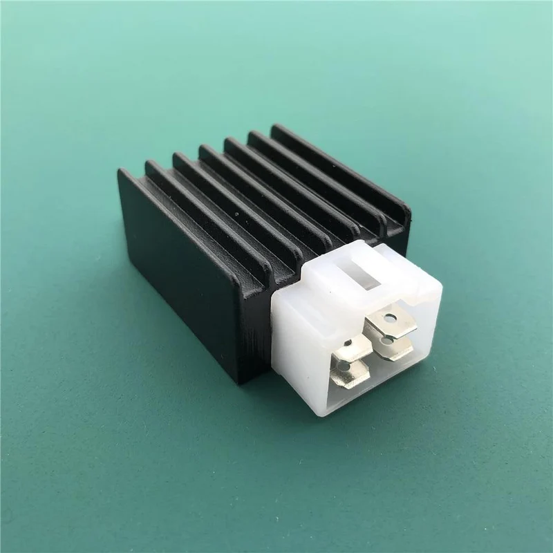 Universal Motorrad Spannungsstabilisator Motorrad 12V Spannungsregler Stromgleichrichter ATV Roller 4 pin AVR Autostabilisator