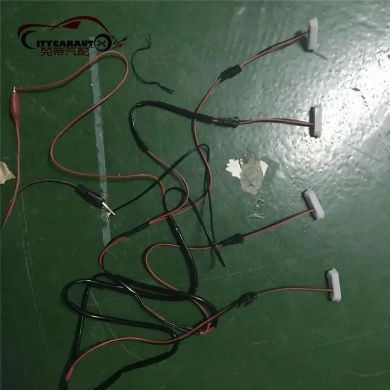 4pcs / set vorderes laufendes Gitter führte weißes gelbes geführtes drl, das für Furt Förstergrill 2015-2017 Auto gepasst wurde