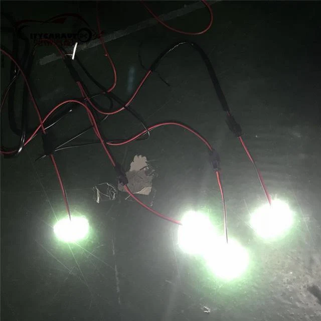 4pcs / set vorderes laufendes Gitter führte weißes gelbes geführtes drl, das für Furt Förstergrill 2015-2017 Auto gepasst wurde