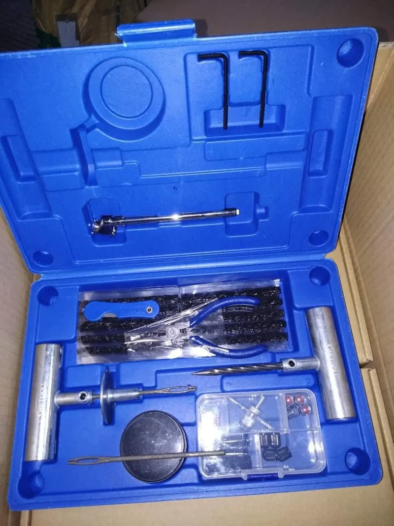 67-teiliger Satz Reifenreparaturwerkzeuge Reifenreparaturset Auto Tubeless Robustes Reparaturwerkzeug Vakuum-Reifenreparaturset Pannenreifen