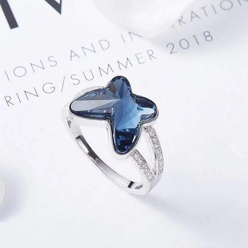 Ring aus 925er-Silber, verziert mit Kristallen von Swarovski. Damenringe, modischer Schmetterlings-Schmuckring, edler Schmuck, Charm-Geschenke