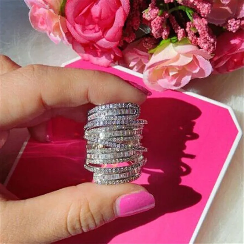 925 Sterling Silber Cocktailringe Fingerschmuck Pavé-Fassung voller quadratischer T-Ring mit simuliertem Diamant-Edelstein für Frauen