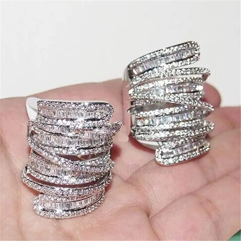 925 Sterling Silber Cocktailringe Fingerschmuck Pavé-Fassung voller quadratischer T-Ring mit simuliertem Diamant-Edelstein für Frauen