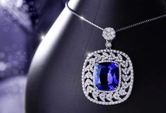 18 kt/750 Weißgold 8.03 ct natürlicher blauer Tansanit AAA 1.58 ct Vollschliff Diamant Verlobung Edelstein Anhänger Schmuck