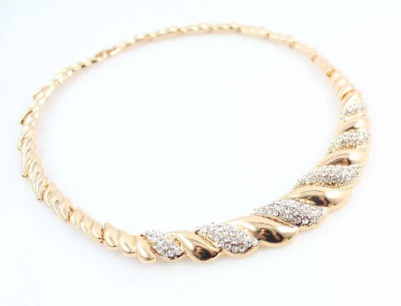 Schmuck Sets Gold Farbe Trendy Halskette Ohrringe Armband Frauen Gold Farbe Schmuck Set Hochzeit Zubehör