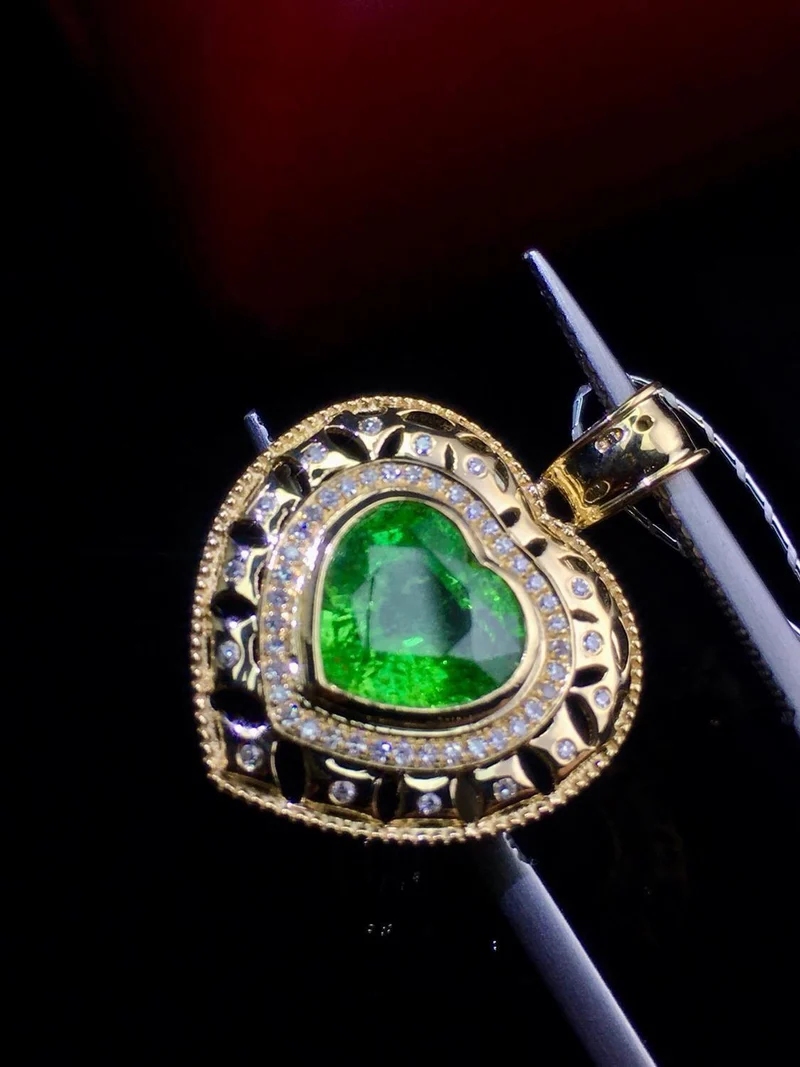 18 Karat Weißgold, natürlicher grüner Tsavorit-Edelstein, 2.1 ct Diamanten, Damen-Anhänger, Halsketten für Damen-Juwelen