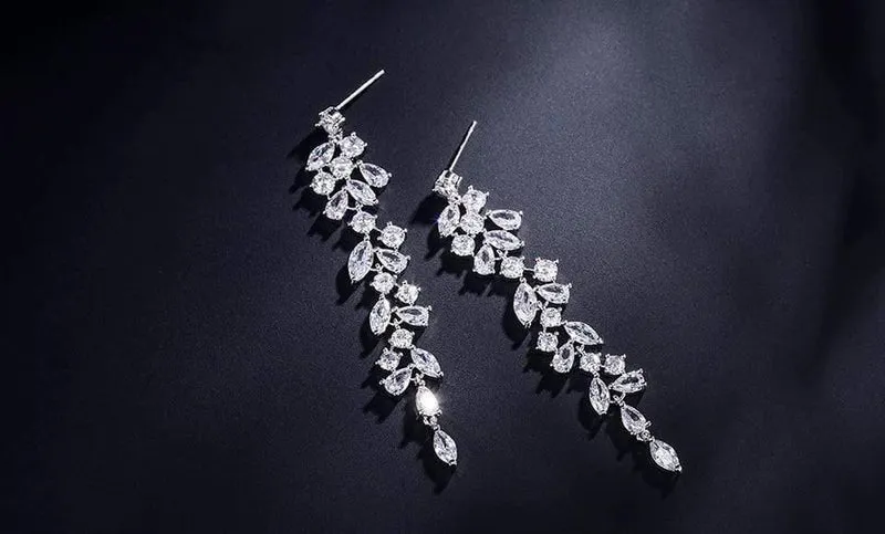 Lange Tropfenohrringe mit Kristallblättern für elegante Frauen, Braut, Hochzeit, Schmuck, Accessoires, Geschenk FSEP2232