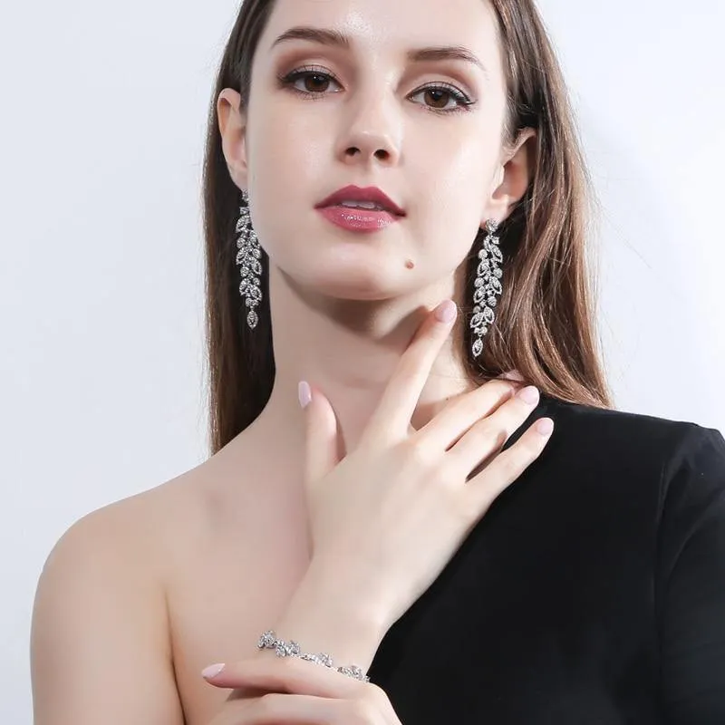 Brautschmuck Wunderschöne Top-Qualität Zirkonia Pave Long Dangle Hochzeit Ohrringe für Bräute CZ396