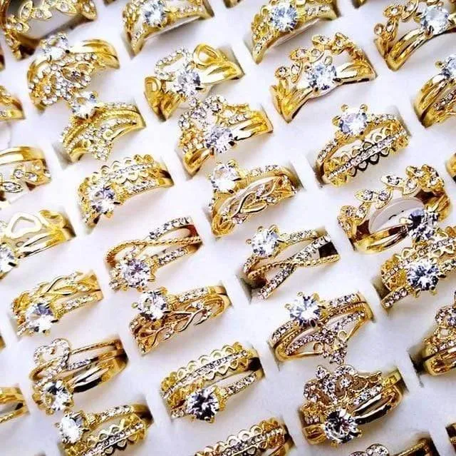 10Pcs Damenringe New Design Mixed Styles Gold und SilverZircon Großhandelsringe Lots Female Jewelry Bulks Lot LR4161