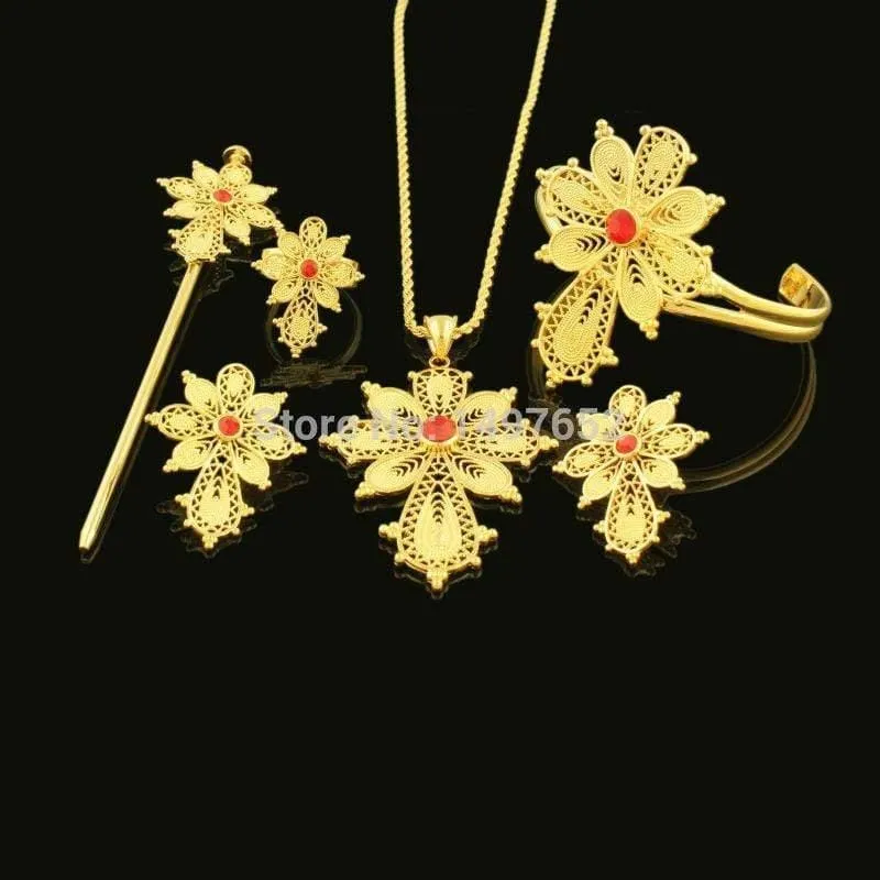 Halskette/Anhänger/Armreif/Ohrring/Ring/Haarnadel. Goldfarbener Habesha-Schmuck, afrikanische Brautschmuck-Sets