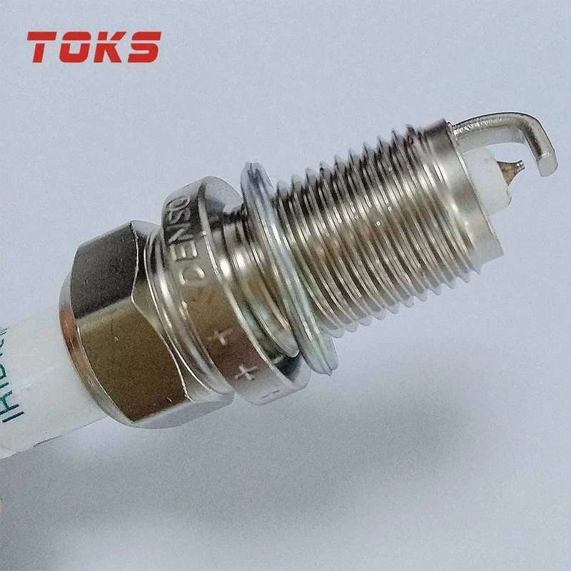 SK16R11 Zündkerzen 90919-01240 IRIDIUM Stecker für LEXUS TOYOTA Corolla Matrix Prius YARIS PRIUS Auto Auto Kerze 90919 01240